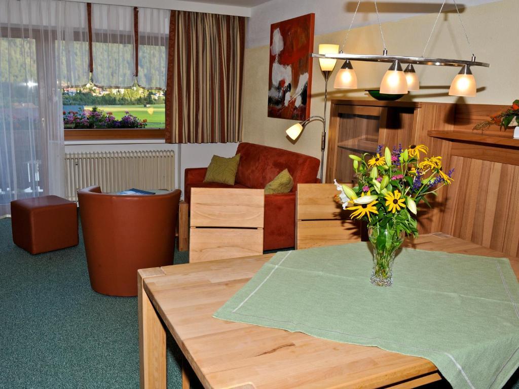 Pension Lehnerhof Leutasch Room photo